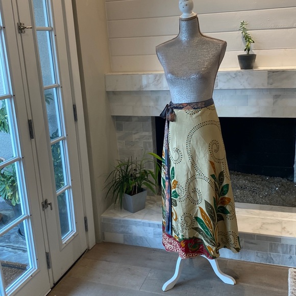 Unique Reversible Floral MIDI Wrap Skirt Size S/M - Picture 2 of 15